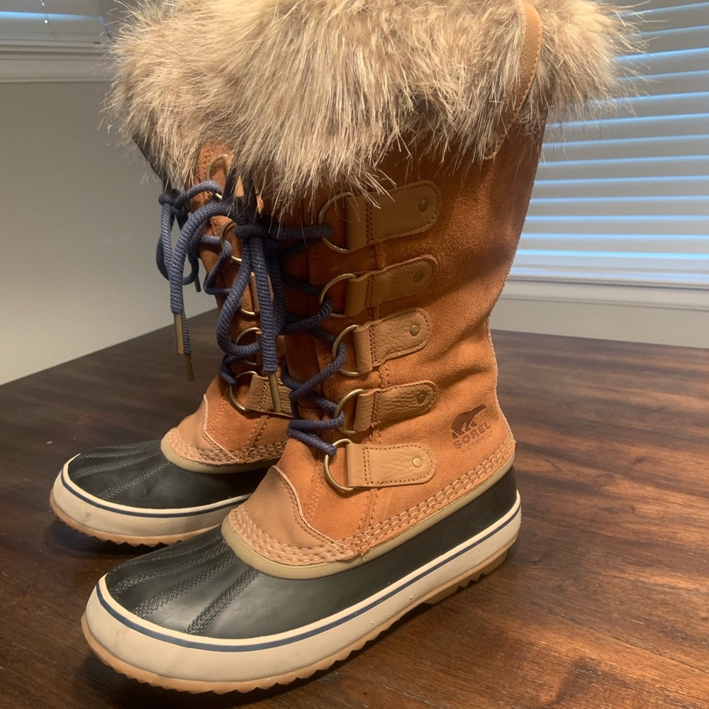 Women’s Sorel Joan of Arctic Boots - Size 10